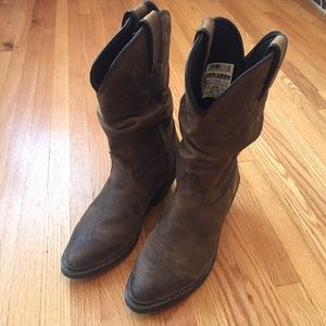 Durango 11” slouch boots tan 7.5